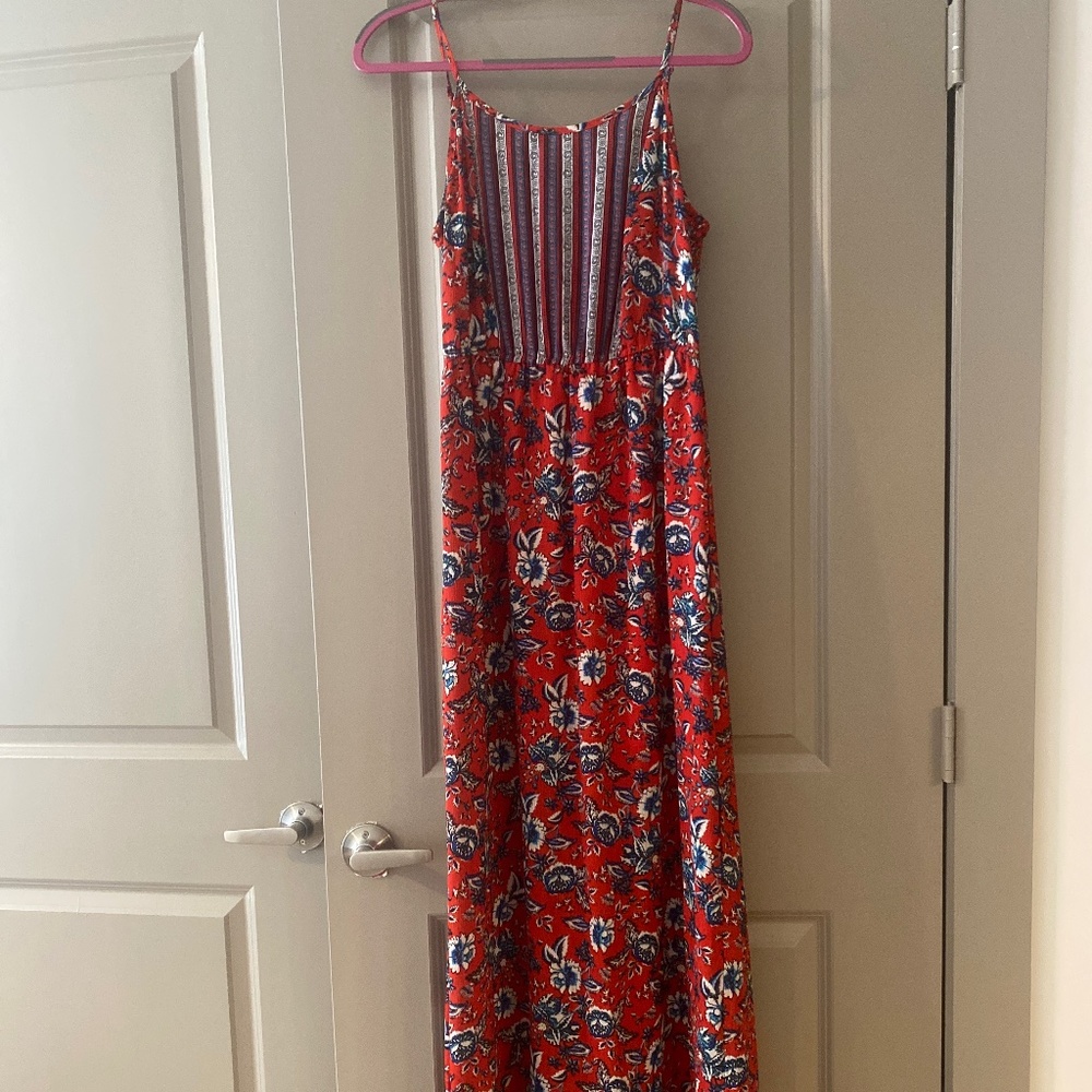Charming Charlie Red & Blue Boho Flower Print Maxi Dress Size Medium
